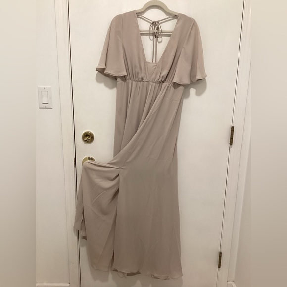 Show Me Your Mumu Faye Flutter Maxi Dress. Size L. - Picture 7 of 7